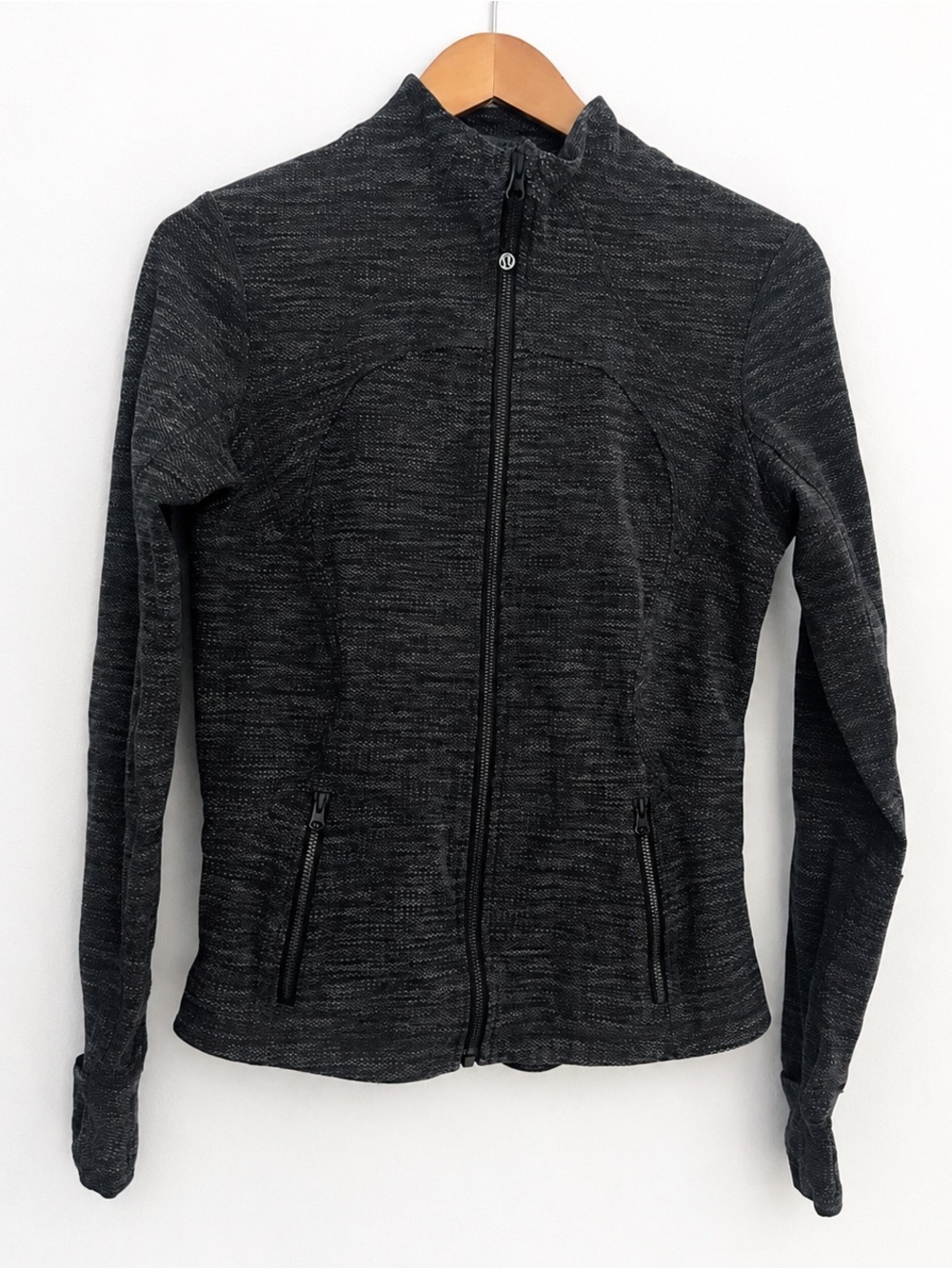 Lululemon Forme Jacket (Cuffins) Deep Coal size 6